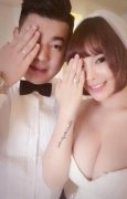 G奶书法家赵芸结婚了！关岛婚礼披爆乳白